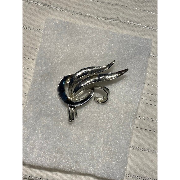 Vintage silver toned fronds brooch pin - Picture 1 of 7